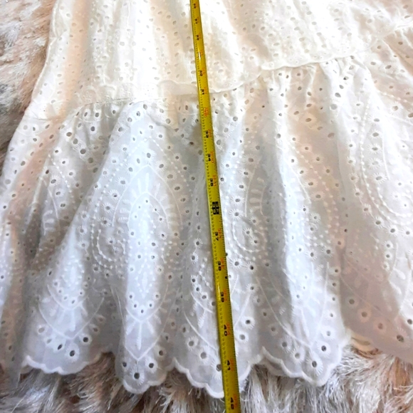 NWT Betsy Johnson Eyelet White Dress - Picture 9 of 9